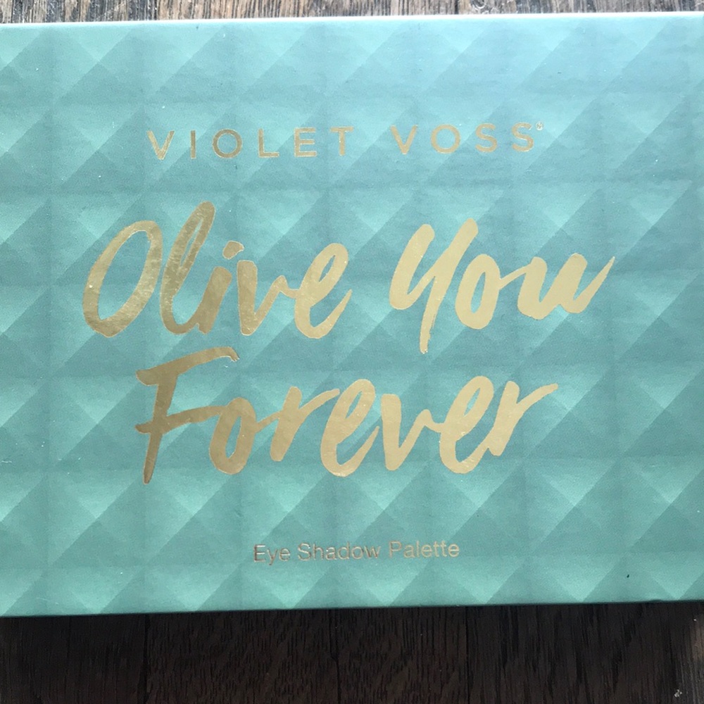 New Violet Voss olive you forever eyeshadow